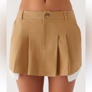 Elegant Tan Pleated Mini Skirt